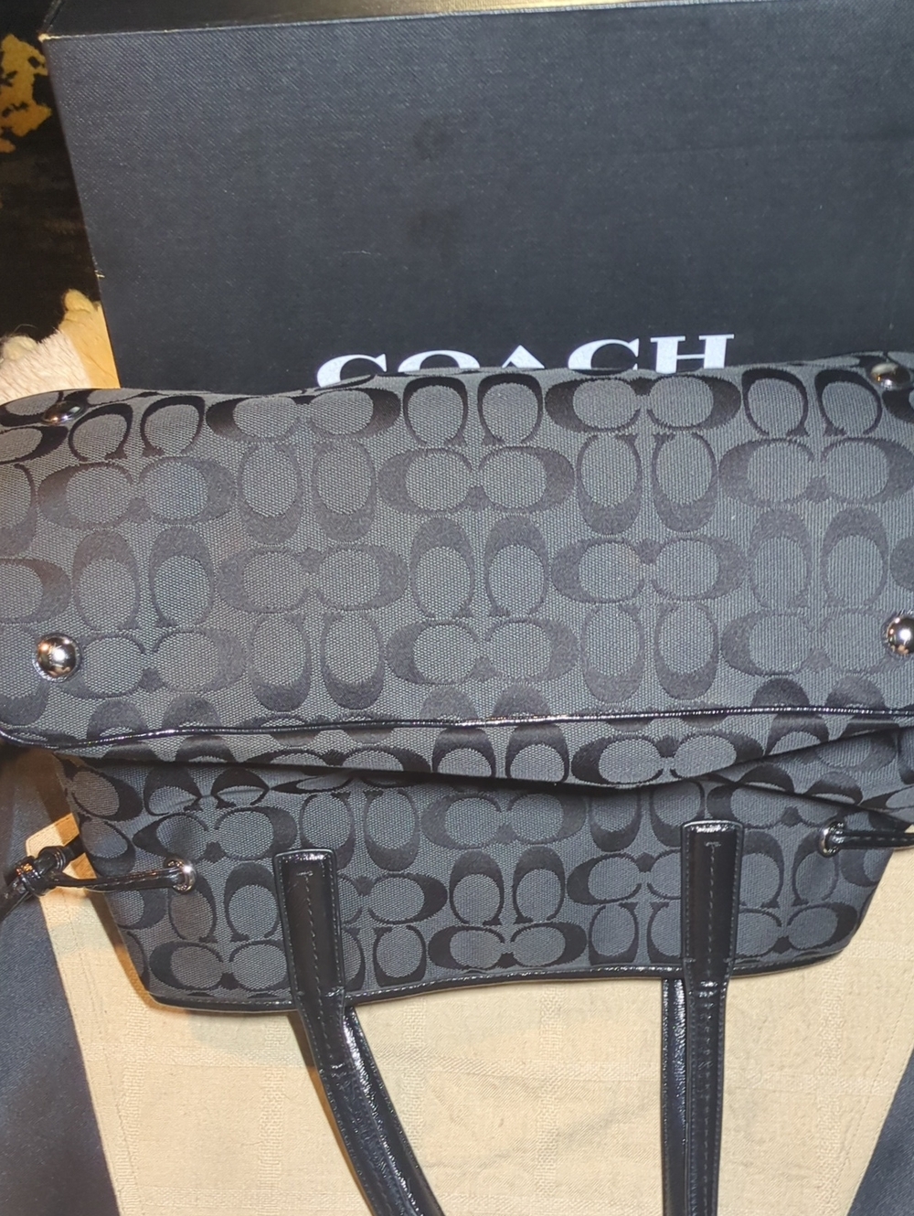 Coach Python Signature Striped Tote w/ Metallic Trim W/ 3 Hangtags ONLY $110 - Picture 6 of 8